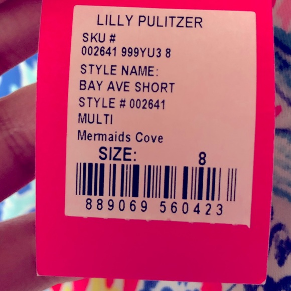 Retired mermaids cove  Lily Pulitzer 🧜🏼‍♀️ shorts - Picture 2 of 2